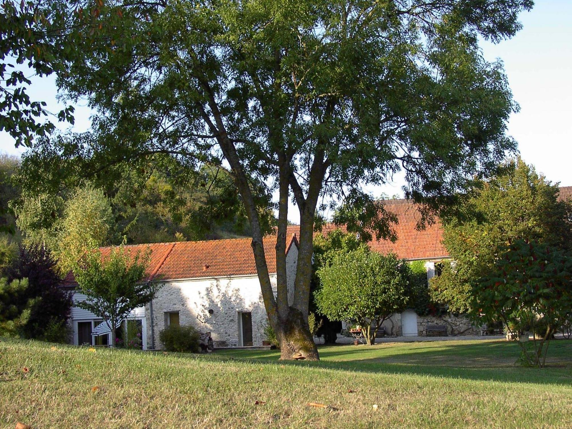 Domaine Du Moulin De L'Etang Bed & Breakfast Chatillon-sur-Marne Ngoại thất bức ảnh